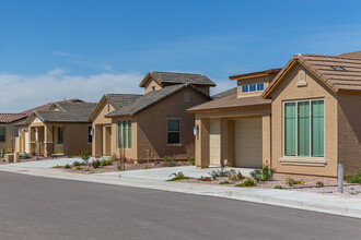 The Reserve at Westpark in Buckeye, AZ - Foto de edificio - Building Photo