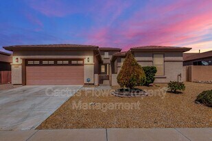 1918 E Indigo Ct in Gilbert, AZ - Building Photo