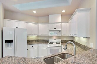1451 Thompson Cir in Dupont, WA - Building Photo - Building Photo