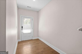 2180 Colvin Ct NW in Atlanta, GA - Foto de edificio - Building Photo