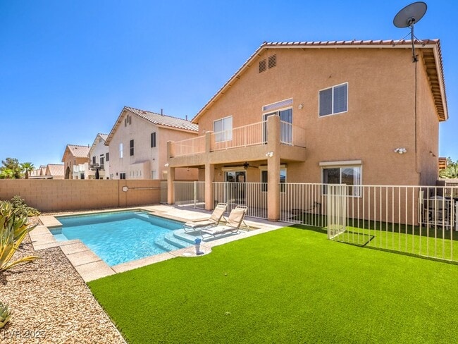 304 Jolly January Ave in Las Vegas, NV - Building Photo - Building Photo