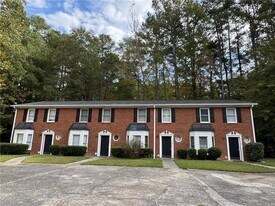 1105 Booth Ct SW in Marietta, GA - Building Photo