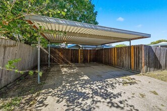 5921 Timbercrest Dr in Arlington, TX - Building Photo - Building Photo