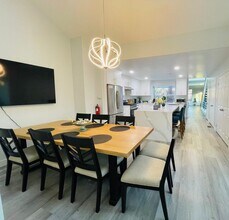 119 9th St in Huntington Beach, CA - Building Photo - Building Photo