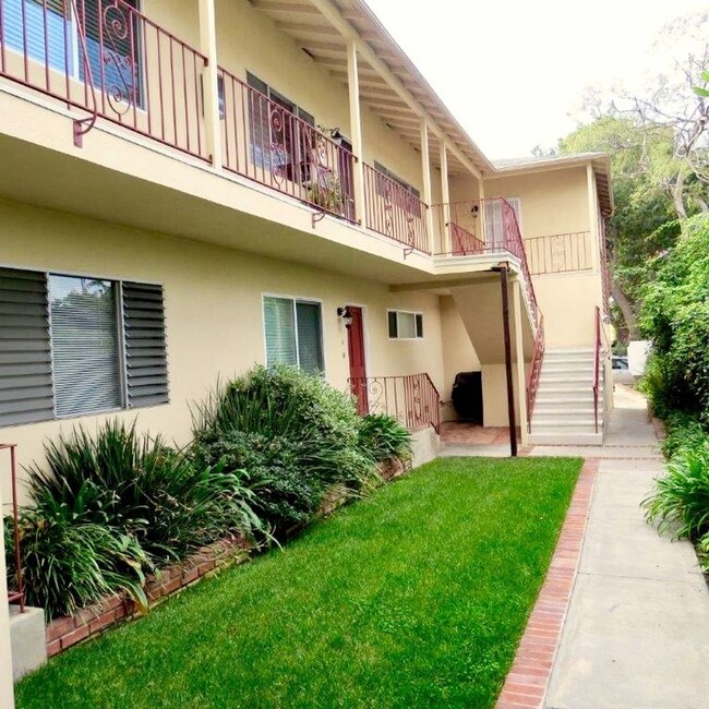 01505HA in Santa Monica, CA - Building Photo - Interior Photo