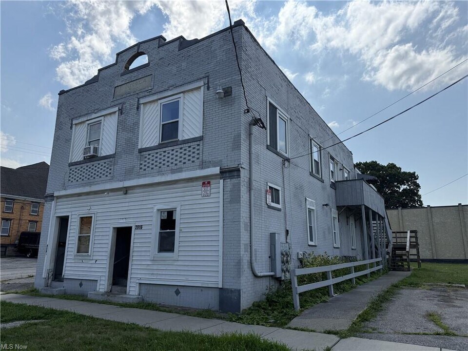 2916 Seneca Ave in Lorain, OH - Building Photo