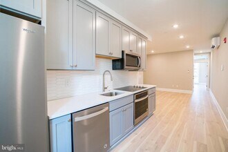 720 N Preston St in Philadelphia, PA - Building Photo - Building Photo