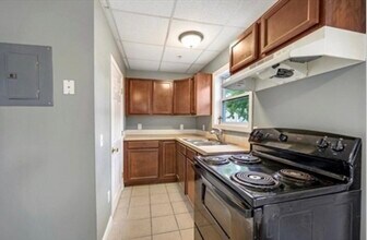 151 Whipple St in Fall River, MA - Building Photo - Building Photo