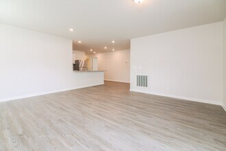 2150 Bayview Dr SW in Supply, NC - Foto de edificio - Building Photo