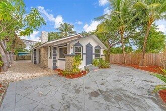 1621 NW 55th St in Miami, FL - Building Photo - Building Photo