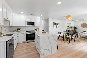 7302 Hartnell Dr in Austin, TX - Building Photo - Building Photo