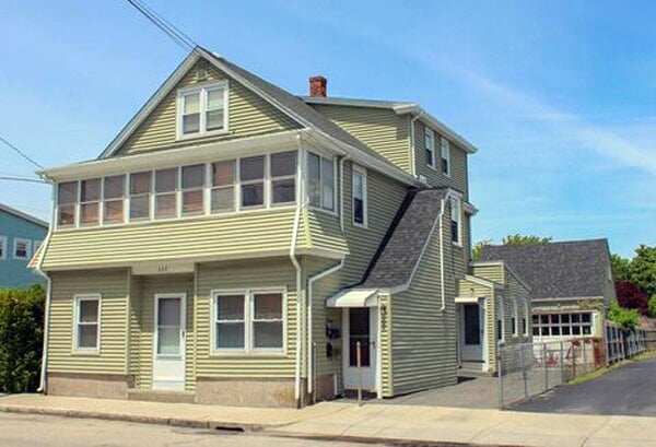 237 State St, Unit 3 in Bristol, RI - Building Photo