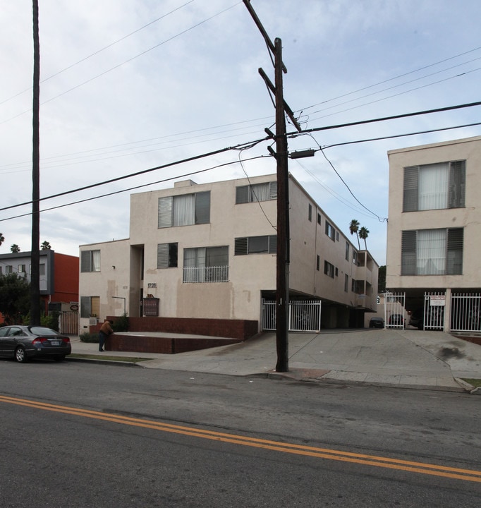 1729 N Wilton Pl in Los Angeles, CA - Foto de edificio