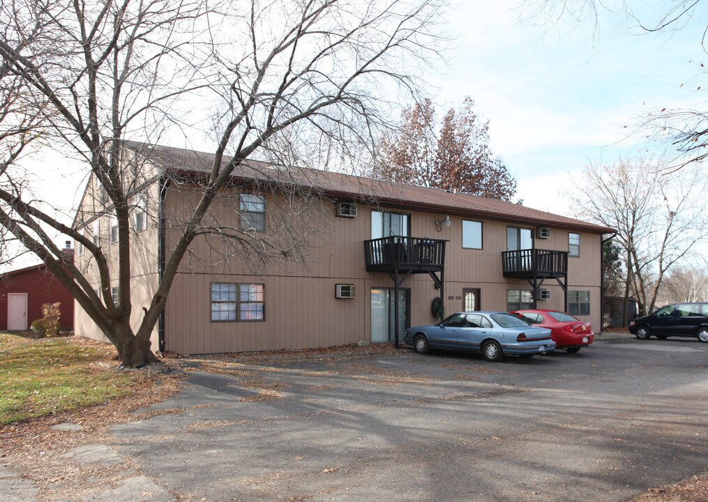 508-520 Green St in Grand Ledge, MI - Building Photo