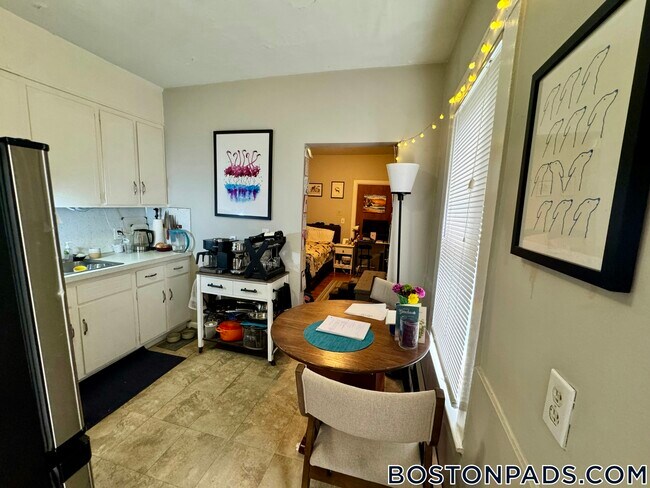7 Elmer St in Cambridge, MA - Building Photo - Building Photo