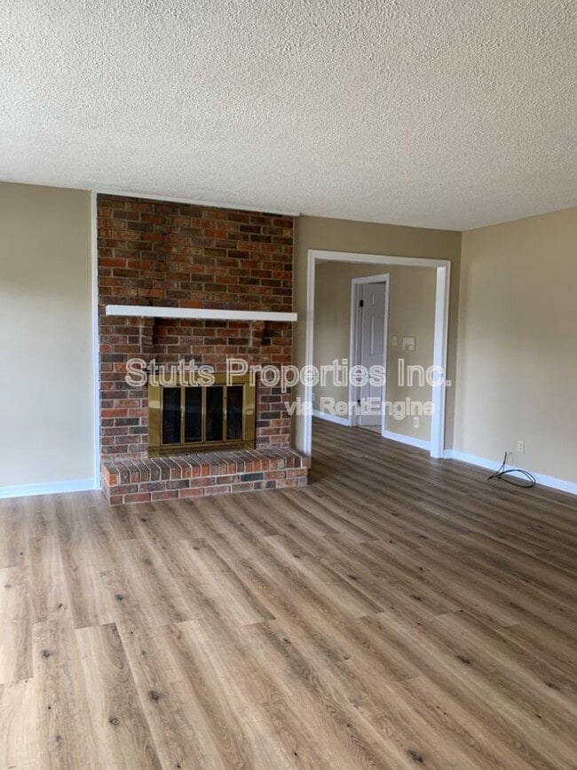 2224 Bower Dr in Florence, AL - Building Photo - Building Photo