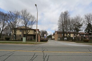 1180 Sandhurst Cir in Toronto, ON - Building Photo
