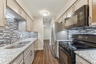 1107 Country Pl Dr in Houston, TX - Building Photo - Building Photo