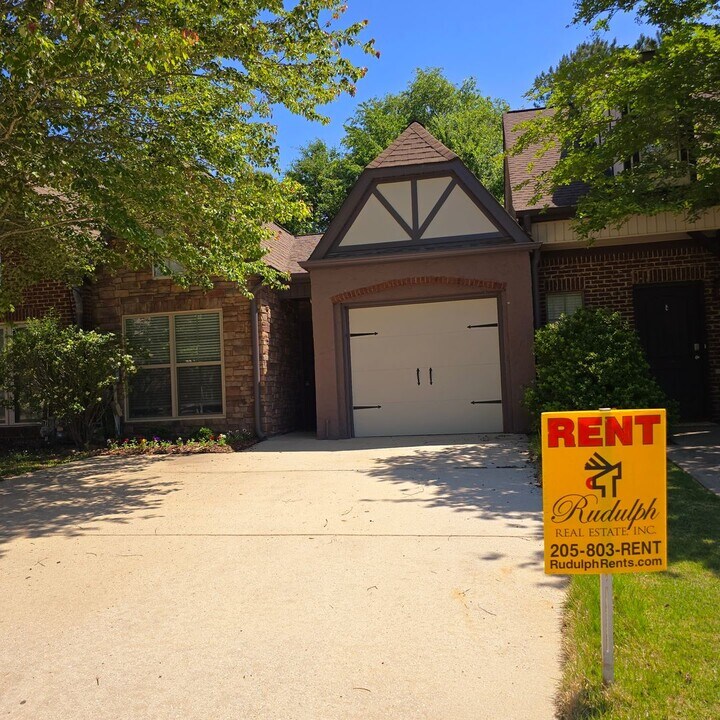 2460 Ridgemont Dr in Birmingham, AL - Building Photo