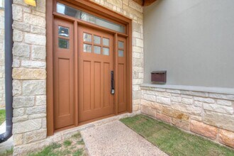 605 Peacock Ln #C C in Austin, TX - Building Photo - Building Photo