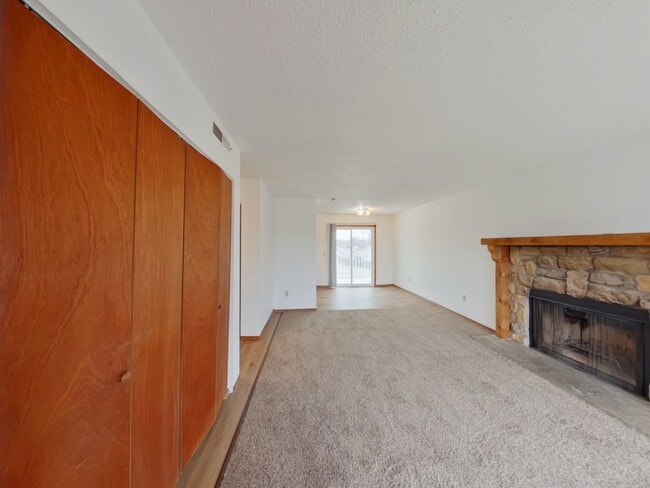 3951 N Garland Cir in Wichita, KS - Building Photo - Building Photo