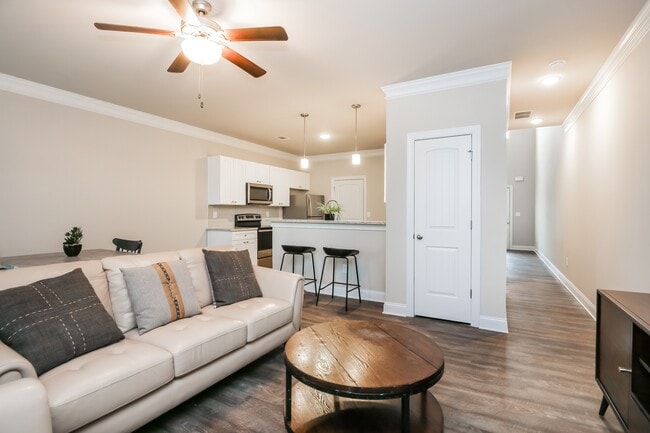 216 Riley Cir in Dawsonville, GA - Building Photo - Building Photo