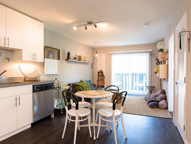 655 S Fair Oaks Ave in Sunnyvale, CA - Building Photo - Building Photo