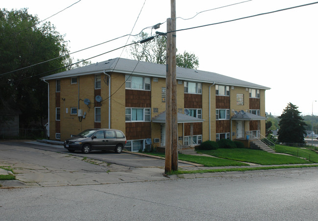 1056 S 29th St in Omaha, NE - Foto de edificio - Building Photo