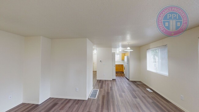 2404 SE 113th Ave in Portland, OR - Building Photo - Building Photo