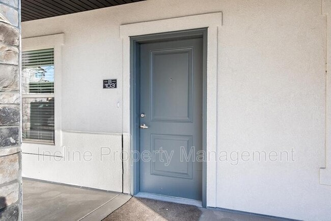 184 N Lone Rock Dr in Hurricane, UT - Building Photo - Building Photo