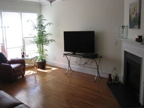 118 Finsbury St in Durham, NC - Building Photo - Building Photo