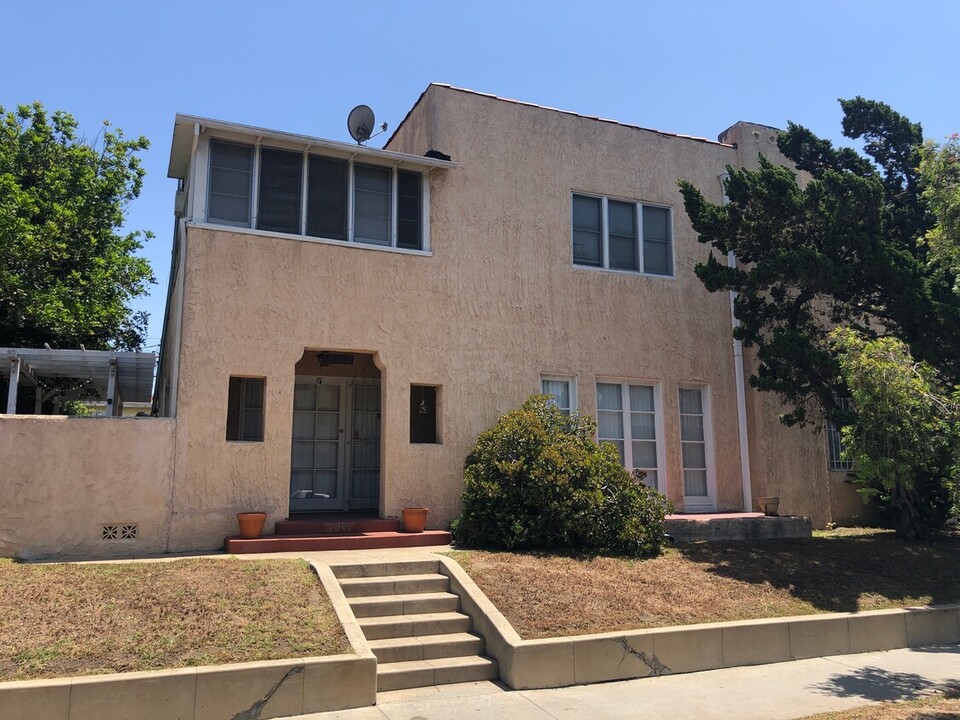 2550 3rd Ave in Los Angeles, CA - Building Photo