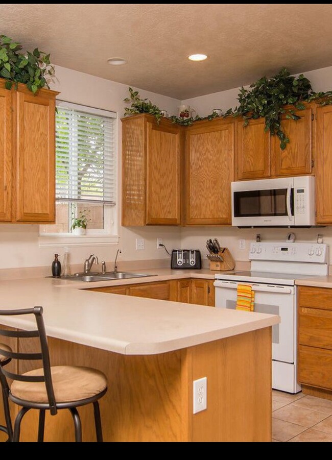 property at 2675 E 750 N