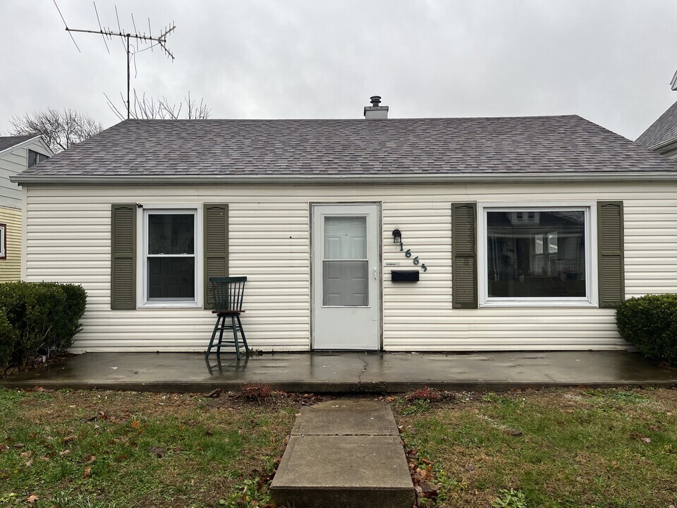 1665 Prospect St in Springfield, OH - Building Photo