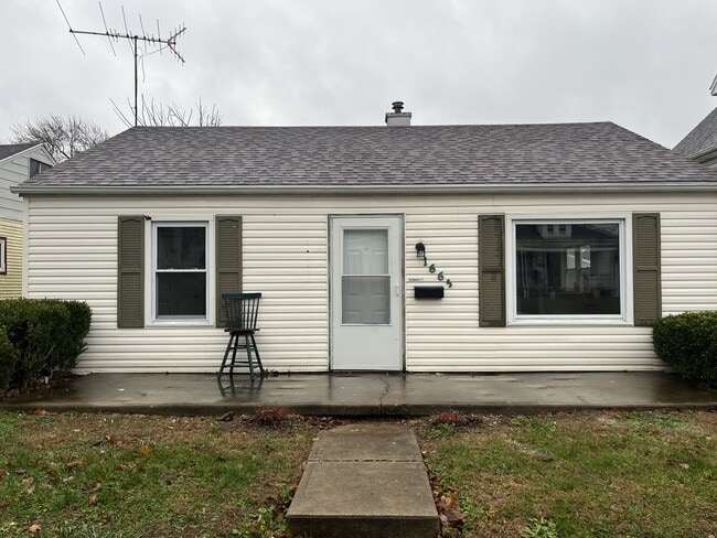 property at 1665 Prospect St