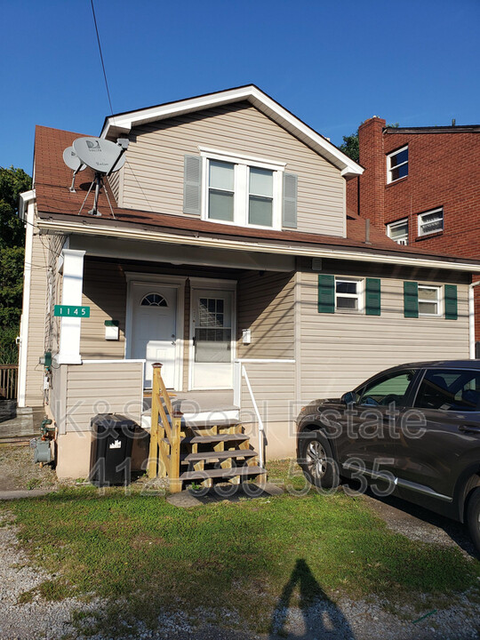 1145 Lincoln Way in White Oak, PA - Building Photo