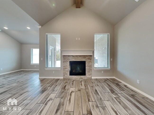 10825 NW 8th St in Yukon, OK - Building Photo - Building Photo