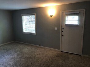 840 E St NE in Salem, OR - Building Photo - Building Photo