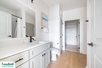 100 Wilton Cir, Unit 50-205 in Palm Coast, FL - Foto de edificio - Building Photo