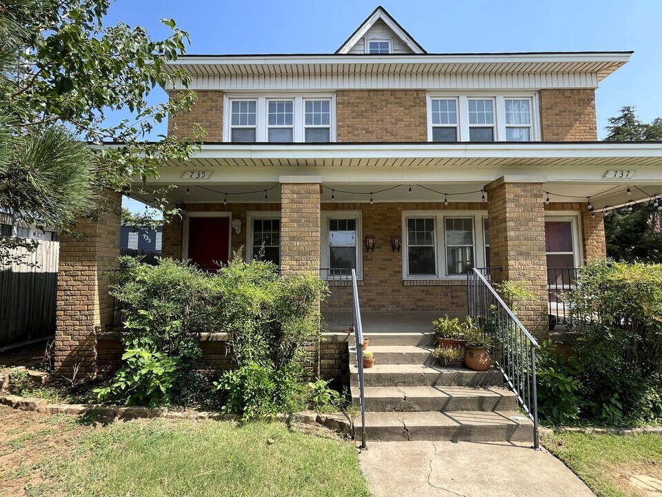 735 NE 14th St in Oklahoma City, OK - Foto de edificio