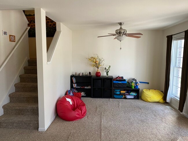 2721 Hampton St in Ames, IA - Building Photo - Building Photo