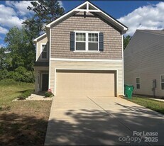 3220 Capitol Dr in Charlotte, NC - Building Photo