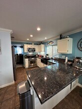 4178 Summerview Way in Oceanside, CA - Building Photo - Building Photo