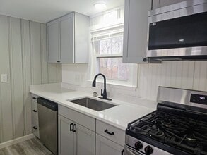 3 Aspinet Rd in Yarmouth, MA - Building Photo - Building Photo