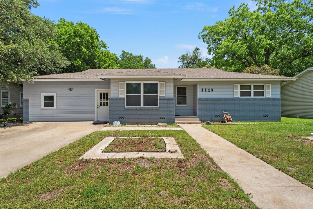 1213 N 63rd St in Waco, TX - Building Photo