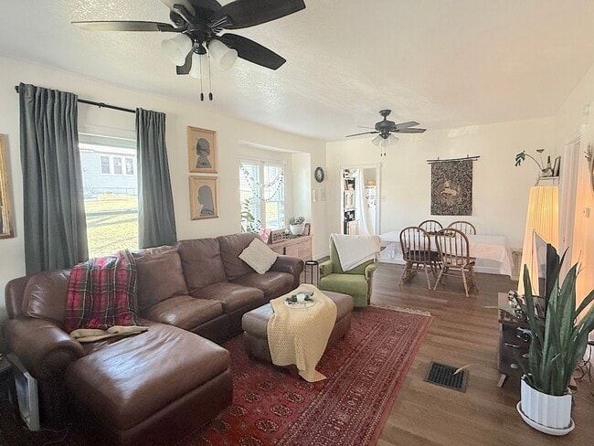 3809 Ruby Ave in Kansas City, KS - Building Photo - Building Photo