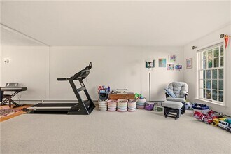 141 Laurel Ridge Ln in North Kingstown, RI - Building Photo - Building Photo