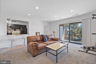 804 Quince Orchard Blvd in Gaithersburg, MD - Building Photo - Building Photo