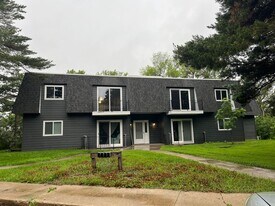313 4th St NW in Watertown, SD - Building Photo