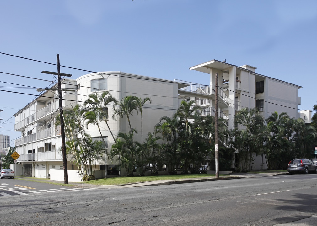 Union Plaza in Honolulu, HI - Building Photo